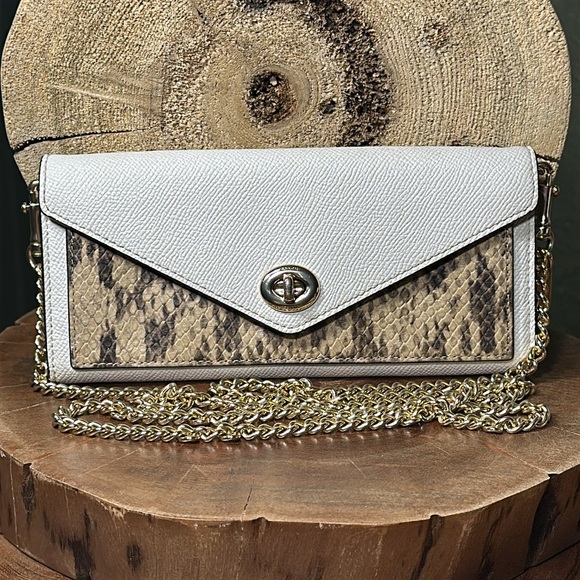 COACH Slim Turnlock Envelope Wallet With Chain - Picture 2 of 16